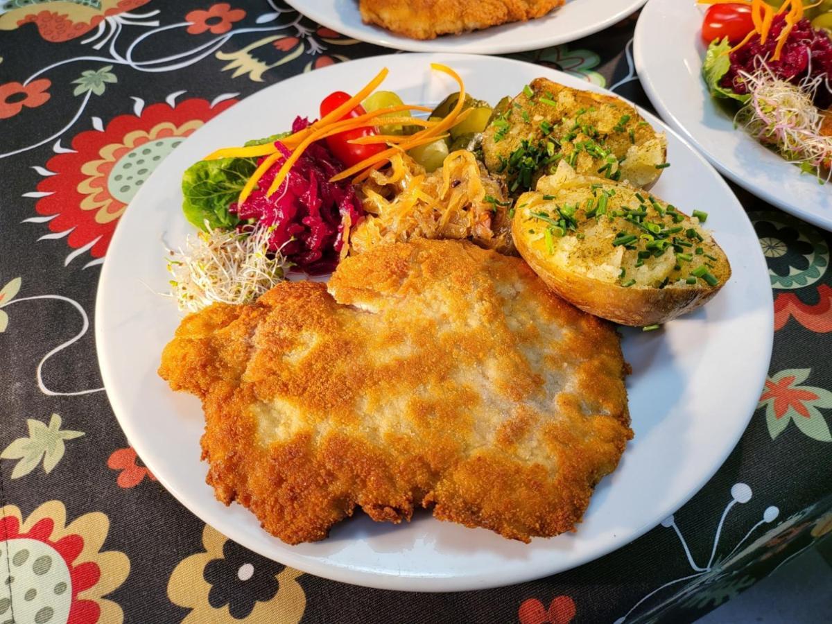 Zajazd Gniewko Mala Karczma Екстериор снимка